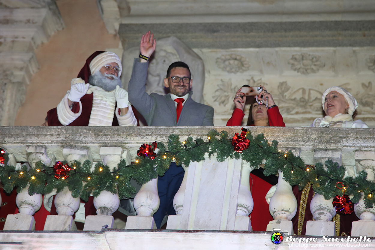 VBS_4482 -  Il Magico Paese di Natale 2024 - Spettacolo di Inaugurazione a Govone.jpg